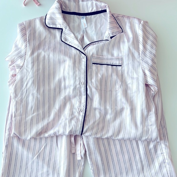 Gilligan and O’Malley Silky Satin Pajama Set Sz XS Drawstring Pants Pink Striped - Picture 2 of 11